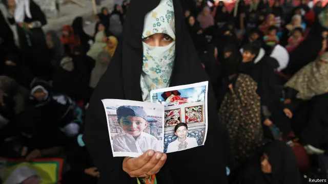 حکومت نے اس بات پر بھی رضامندی کا اظہار کیا کہ شکارپور امام بارگاہ دھماکے کی جوائنٹ انویسٹی گیشن ہوگی جس کی تفصیلات شہدا کمیٹی کے ساتھ شیئر کی جائیں گی اور یہ مقدمہ فوجی عدالت میں چلایا جائے گا