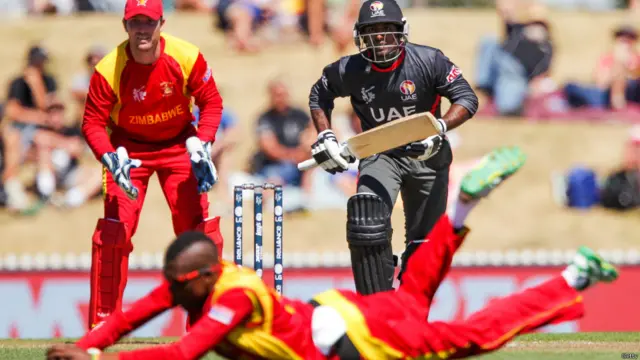 متحدہ عرب امارات کے خلاف زمبابوبے کی فیلڈنگ معیاری نہیں رہی۔
