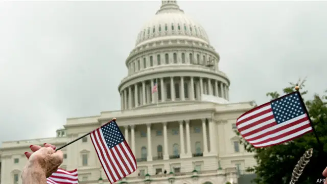 اگه اومدین زمین، بیخود طرف واشنگتن نیاین. این‌جا از موجودات هوشمند خبری نیست