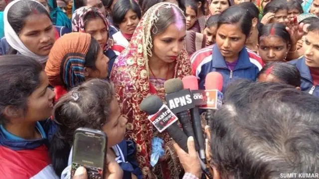 پریتی نے گذشتہ برس دسمبر میں اس سلسلے میں ریاستی دارالحکومت پٹنہ جاکر’ وومن کمیشن‘ میں شکایت درج کرائی تھی