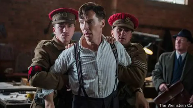 Cena de 'O Jogo da Imitação'