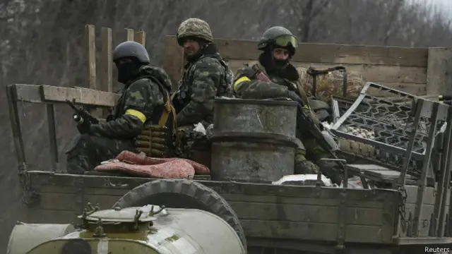  مشرقی یوکرین کے باغی جنگ زدہ علاقوں سے بھارتی ہتھیار ہٹانے پر بھی رضامند ہو گئے ہیں۔