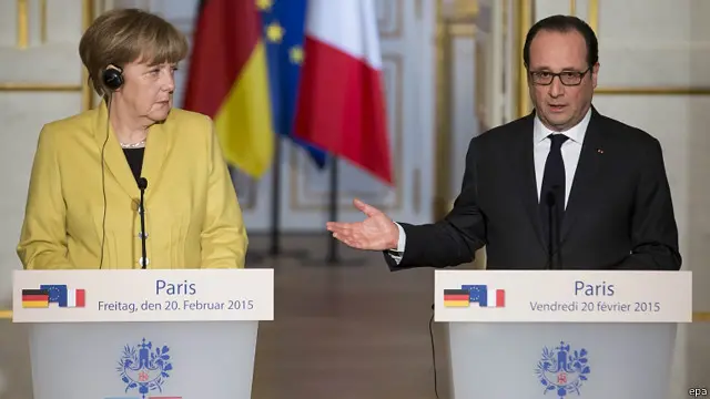 فرانسوا اولاند و آنگلا مرکل خواستار پایبندی طرفین درگیر در اوکراین به توافقنامه آتش‌بس شدند
