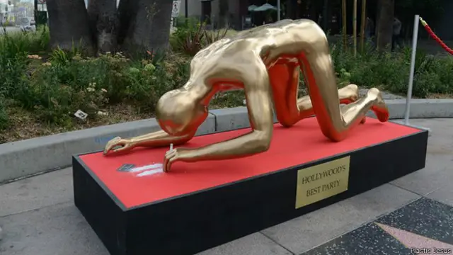 Escultura de Plastic Jesus