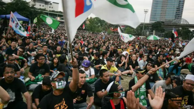 反对党联盟示威