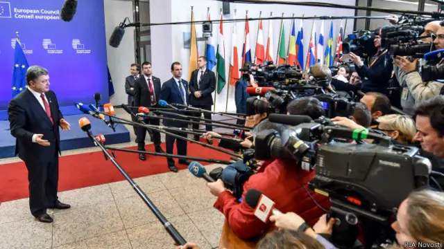 Журналисты