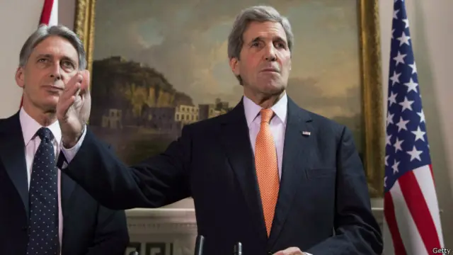 美国国务卿克里在访问伦敦期间发言