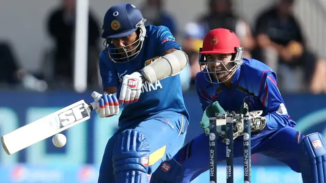 جیاودرھنے نے اینجلو میتھیوز کے ساتھ مل کر سری لنکن ٹیم کو مشکلات سے نکالا۔