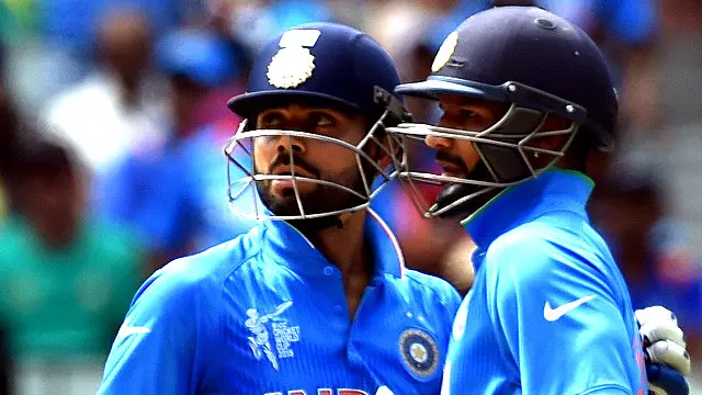 دھون اور کوہلی نے دوسری وکٹ کے لیے 127 رنز کی شراکت قائم کی