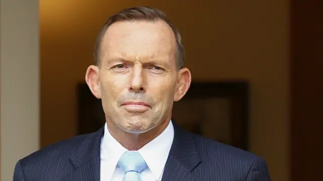 Pernyataan PM Australia Tony Abbott kemudian dikoreksi oleh pejabat Australia lainnya yang menyebutnya sebagai "kesalahan."
