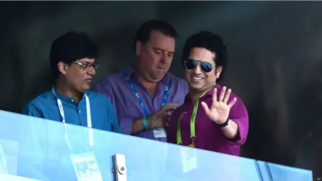 اس میچ کے شائقین میں مایہ ناز بھارتی بیٹسمین سچن تندولکر بھی شامل تھے۔