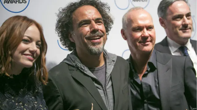 《鸟人》导演及主演领奖后合照