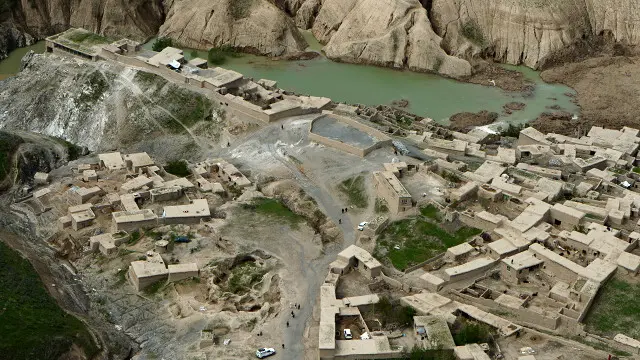 بدخشاں افغانستان کا وہ علاقہ ہے جہاں ہر سال برفانی تودے گرنے کے واقعات پیش آتے ہیں