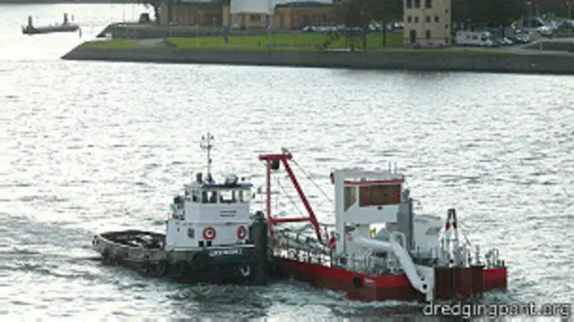 पद्मा नदी में एक बार फिर नाव हादसा