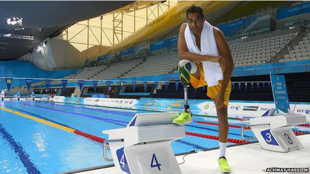  ’ شارکس کے بارے میں بات کرنے کے لیے ان کے شکار سے بچ جانے والے سے بہتر اور کون ہو سکتا ہے؟‘