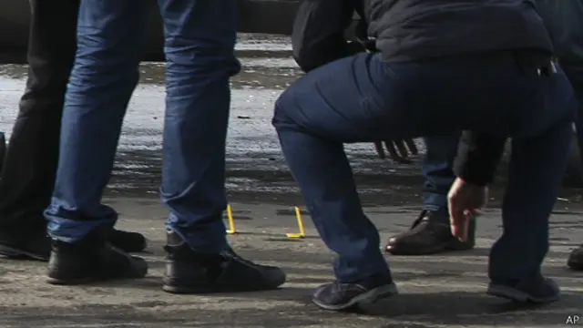 مأموران در صحنه انفجار