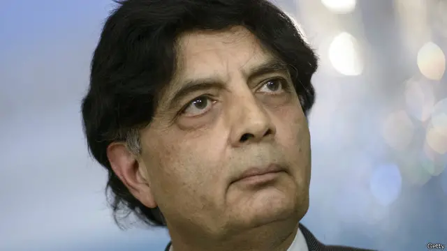 رینجرز کے اختیارات میں توسیع کے معاملے پر سندھ حکومت اور وفاق میں سرد جنگ قائم ہے