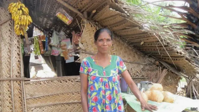 නීති විරෝධී ලෙස තනා ගත් තාවකාලික නිවසේ සිල්ලර කඩයක් පවත්වාගෙන යන නගේශ්වරන් පාඛ්යවතී