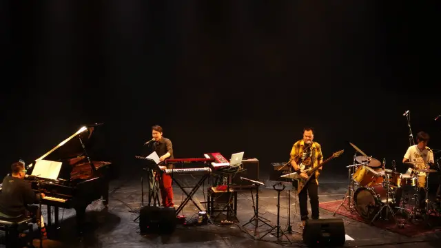 kelompok musik kelakar