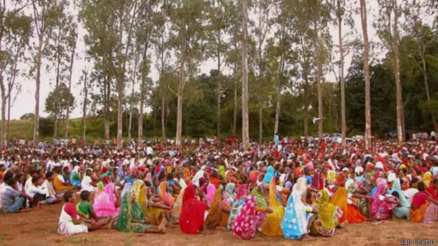 छत्तीसगढ़, भूमि अधिग्रहण का विरोध करते लोग, महिलाएँ