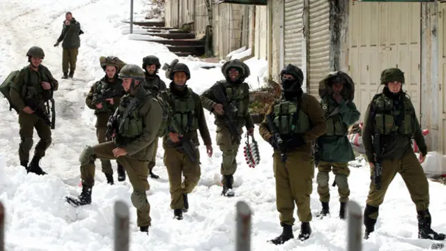 شاركت قوات من الجيش الإسرائيلي في اعتقال أفراد الخلية