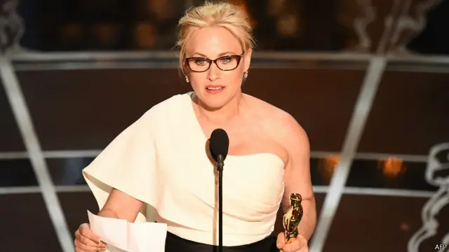 پیٹریشیا نے اعزاز لیتے ہوئے مساوات کی بات کہی