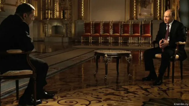 Владимир Путин и Владимир Соловьёв в студии