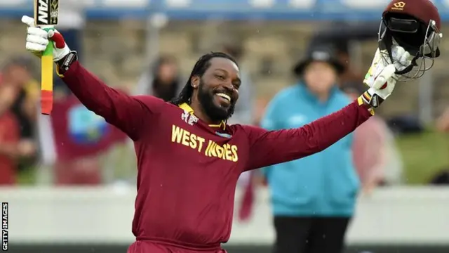 کرس گیل لاہور قلندرز کی ٹیم میں شامل کیے گئے ہیں