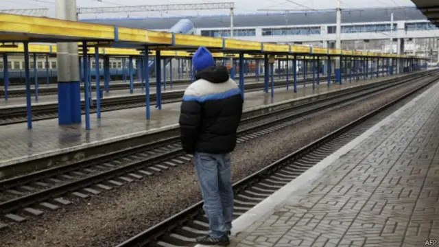 Накануне нового 2015 года на железнодорожном вокзале в Симферополе пусто