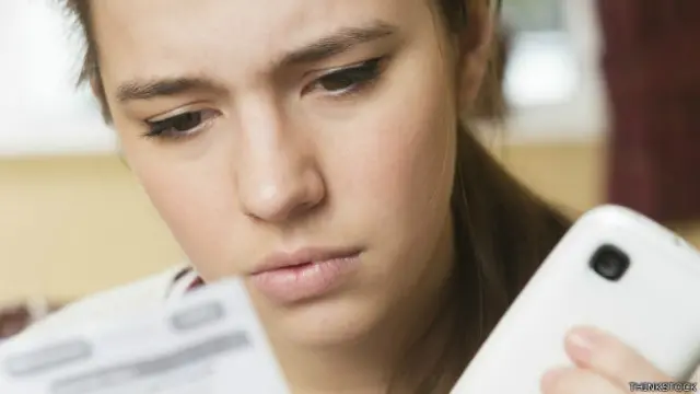 Guy Anker, el editor jefe de la página web de servicios al consumidor MoneySavingExpert.com, asegura que reciben muchas quejas de usuarios que se han encontrado con facturas enormes.