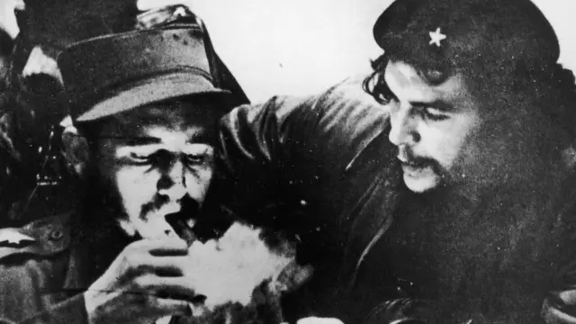 فیډل کاسټرو اوس هم د کیوبا پر سیاست خپل اغېز لري.