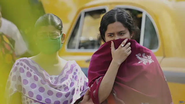 احمد آباد کی انتظامیہ نے ضلع میں ہونے والے عوامی اجتماعات کو منسوخ یا ملتوی کرنے کا مشورہ دیا ہے 