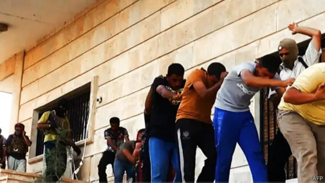 دولت اسلامی - داعش - مسئول برخی از بدترین موارد خشونت طی سال گذشته بوده است