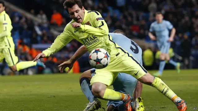 ميسي ضيع ضربة جزاء لفريقه برشلونة. 