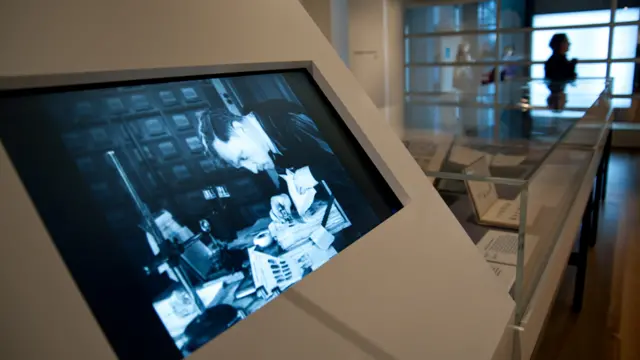 Работа с отпечатками пальцев