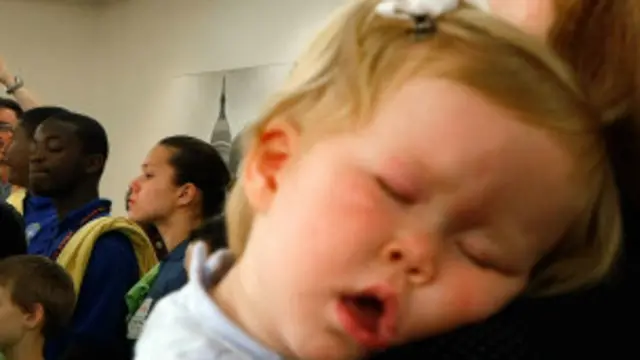 सोता हुआ बच्चा