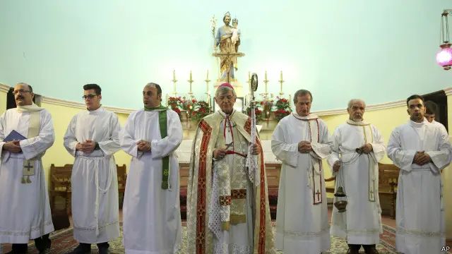 الآشوريون في إيران أقاموا قداسا في طهران تضامنا مع الآشوريين المخطوفين في سوريا. 