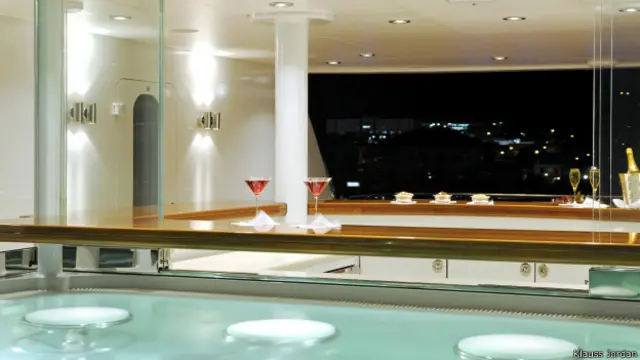 Бар на яхте