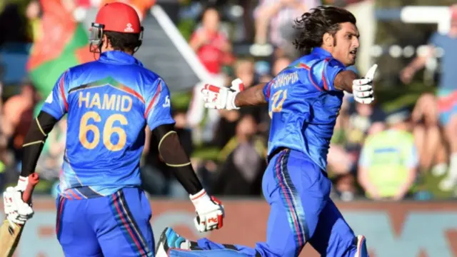  د شاهپور او حمید د خوشالۍ منډه!