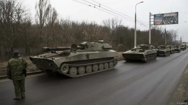 Самоходные артиллерийские установки под Донецком