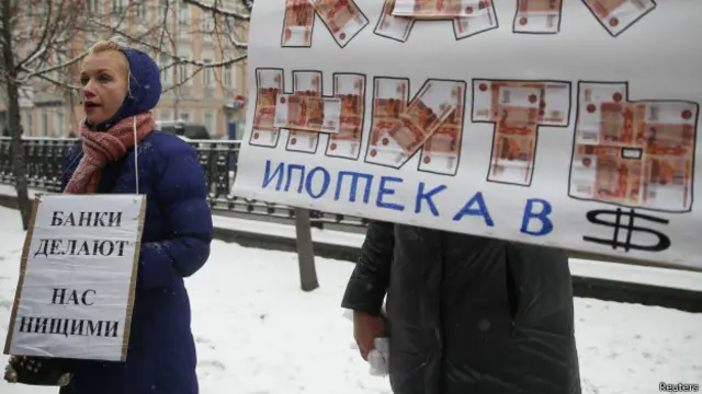 Валютные ипотечники не выдвигают политических лозунгов, но митингуют регулярно