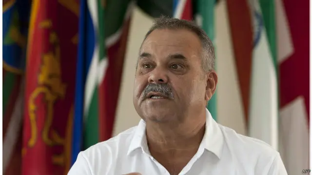 ایک سال قبل تک ڈیوواٹمور پاکستان کے کوچ تھے