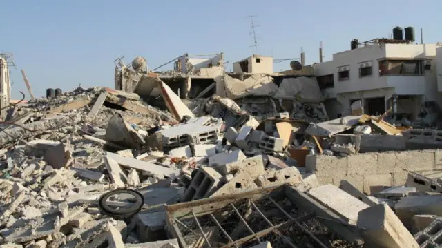 د ملګرو ملتونو د یوه راپور له مخې، هلته بریدونو کې تر ۱۰۶۰۰ ډېر کورونه ویجاړ شوي، چې بېرته رغول یې لږترلږه څلورو کلونو ته اړتیا لري.