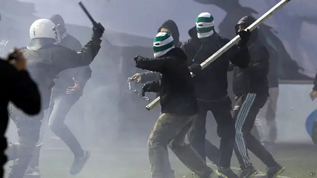 روز گذشته پلیس با مخالفان دولت در آتن درگیر شد