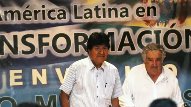 Evo Morales, presidente de Bolivia, y Jose Mujica, presidente de Uruguay
