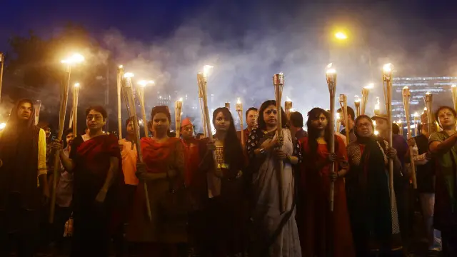 হত্যার প্রতিবাদে বিক্ষোভ