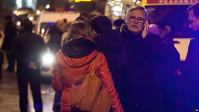 Среди прибывших на место убийства был Михаил Касьянов - соратник Немцова по партии РПР-ПАРНАС и его друг