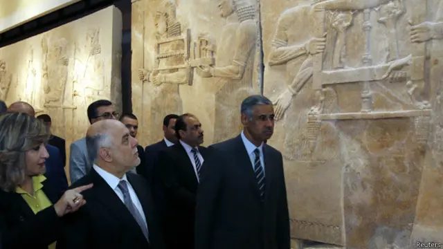 افتتح المتحف رئيس الحكومة العراقية حيدر العبادي