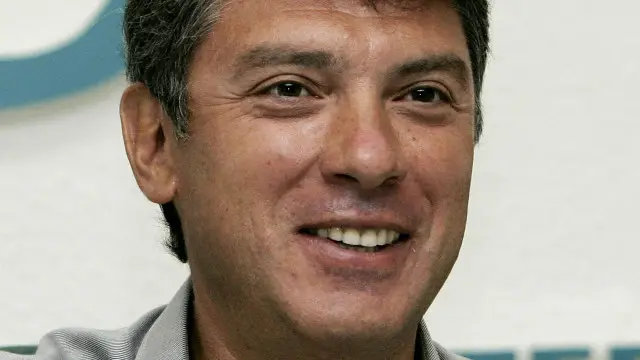 نیمتسوو کی عمر 55 سال تھی اور سابق صدر بورس یلسن کے تحت نائب وزیراعظم رہ چکے تھے۔