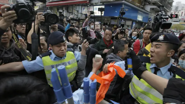 香港元朗区成为新一个举行反对“水货客”示威的地区